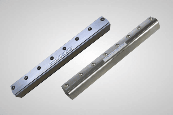 An image showing two Air Blade Air Knife #10012 and #10012S